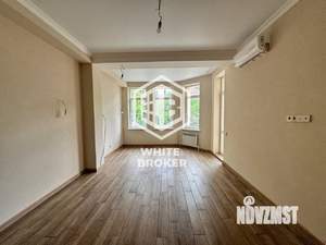 Таунхаус 341м², 4-этажный, участок 1 сот.  