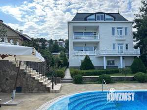 Дом 387м&sup2;, 4-этажный, участок 10 сот.  