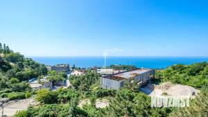 Дом 425м&sup2;, 3-этажный, участок 10 сот.  