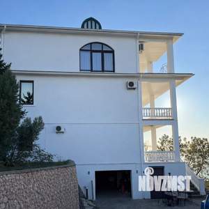 Дом 499м&sup2;, 4-этажный, участок 10 сот.  