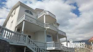 Дом 532м&sup2;, 4-этажный, участок 10 сот.  