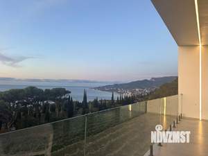 Коттедж 258м&sup2;, 3-этажный, участок 3 сот.  