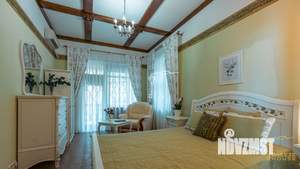 Дом 528м², 3-этажный, участок 45 сот.  