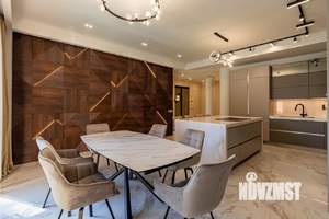 Дом 240м², 2-этажный, участок 5 сот.  