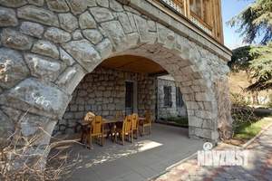 Дом 825м&sup2;, 3-этажный, участок 31 сот.  