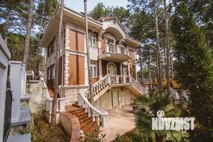 Дом 330м², 2-этажный, участок 10 сот.  