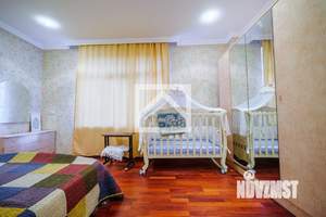 Дом 347м&sup2;, 2-этажный, участок 6 сот.  