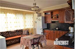 Коттедж 180м&sup2;, 4-этажный, участок 3 сот.  