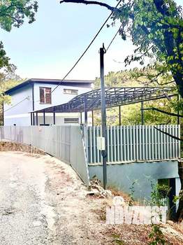 Дом 218м&sup2;, 2-этажный, участок 3 сот.  