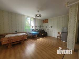 Дом 252м², 3-этажный, участок 4 сот.  