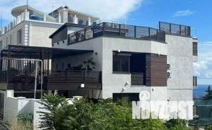 Дом 400м&sup2;, 4-этажный, участок 3 сот.  