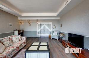 Дом 450м², 2-этажный, участок 15 сот.  