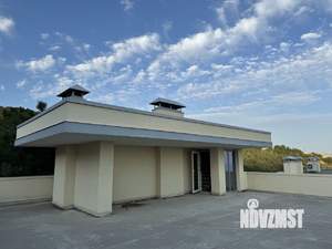 Дом 368м², 3-этажный, участок 6 сот.  