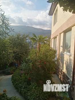 Дом 110м&sup2;, 2-этажный, участок 2 сот.  