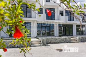 Таунхаус 176м&sup2;, 3-этажный, участок 2 сот.  