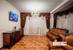 Дом 240м², 3-этажный, участок 20 сот.  