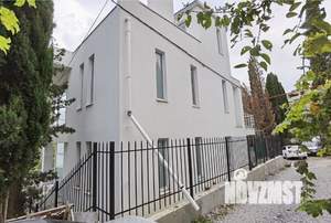 Дом 380м&sup2;, 3-этажный, участок 4 сот.  