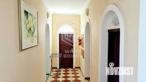 Коттедж 512м&sup2;, 3-этажный, участок 4 сот.  