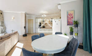 Дом 295м², 3-этажный, участок 9 сот.  