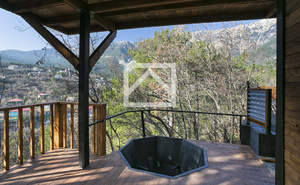 Дом 249м&sup2;, 3-этажный, участок 5 сот.  