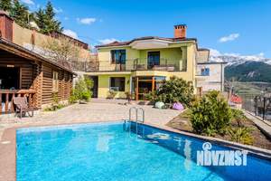 Дом 317м², 3-этажный, участок 7 сот.  