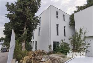 Коттедж 1400м&sup2;, 3-этажный, участок 21 сот.  