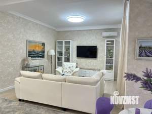 Дом 357м&sup2;, 3-этажный, участок 9 сот.  