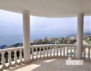 Дом 725м&sup2;, 3-этажный, участок 23 сот.  