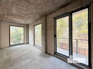 Дом 326м², 3-этажный, участок 8 сот.  