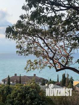 Дом 860м², 3-этажный, участок 11 сот.  