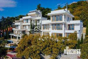 Дом 475м&sup2;, 3-этажный, участок 4 сот.  