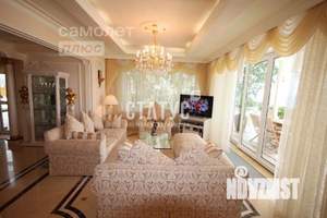 Коттедж 292м², 3-этажный, участок 7 сот.  