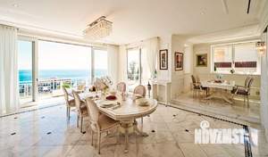 Дом 890м², 3-этажный, участок 20 сот.  