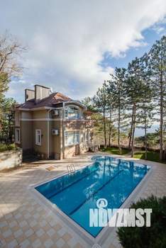 Дом 266м&sup2;, 2-этажный, участок 20 сот.  