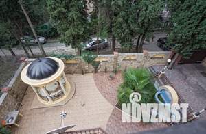 Дом 486м&sup2;, 3-этажный, участок 5 сот.  