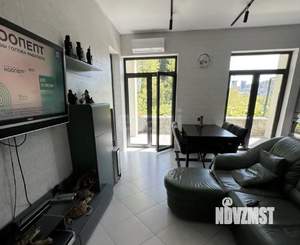 Дом 109м&sup2;, 2-этажный, участок 3 сот.  