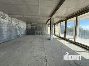 Дом 636м&sup2;, 3-этажный, участок 10 сот.  