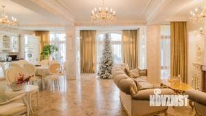 Дом 300м&sup2;, 3-этажный, участок 6 сот.  