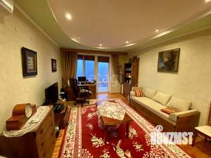 Дом 364м&sup2;, 2-этажный, участок 20 сот.  