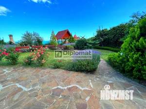 Дом 560м&sup2;, 2-этажный, участок 20 сот.  