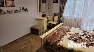 Дом 281м², 3-этажный, участок 6 сот.  