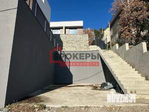 Дом 271м², 3-этажный, участок 6 сот.  