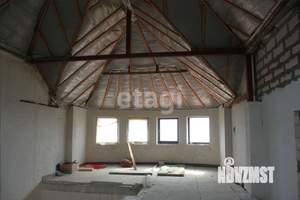 Дом 870м&sup2;, 3-этажный, участок 20 сот.  