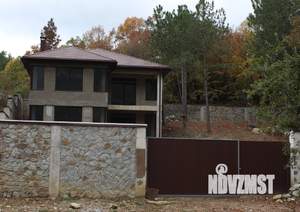 Дом 310м&sup2;, 2-этажный, участок 14 сот.  