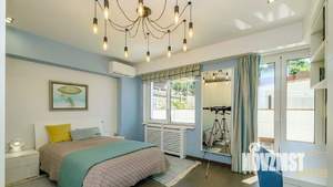 Дом 555м&sup2;, 2-этажный, участок 30 сот.  