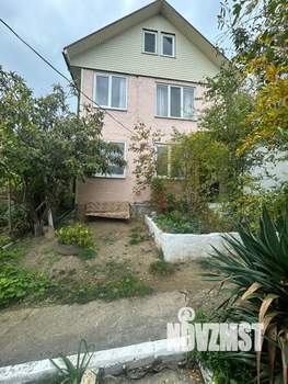 Дом 105м&sup2;, 2-этажный, участок 3 сот.  