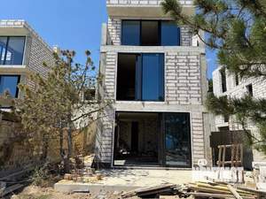 Дом 260м², 3-этажный, участок 5 сот.  