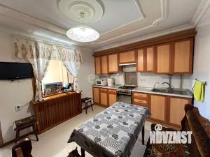 Дом 165м&sup2;, 3-этажный, участок 2 сот.  