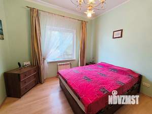 Дом 215м², 3-этажный, участок 13 сот.  