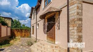 Дом 285м², 2-этажный, участок 3 сот.  